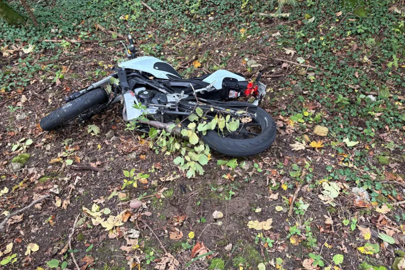 Mühlrüti SG – Motorradlenker und Beifahrerin bei Unfall verletzt