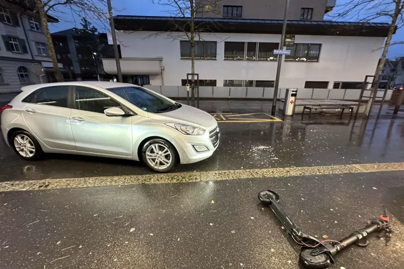 Unfall in Lachen SZ – E-Trottinettfahrer schwer verletzt 