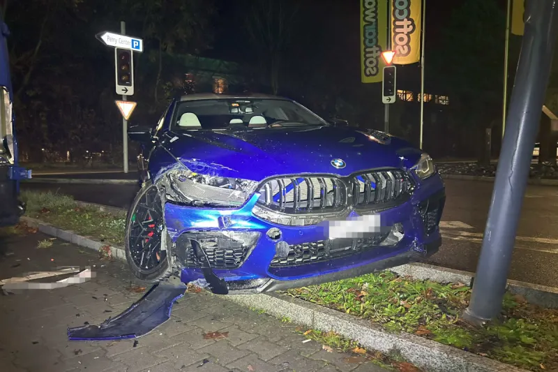 Unfall in Aarburg AG – Junglenker prallt gegen Lieferwagen