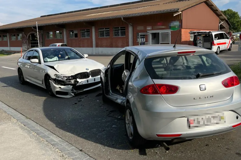 Amriswil TG - BMW und Seat kollidieren