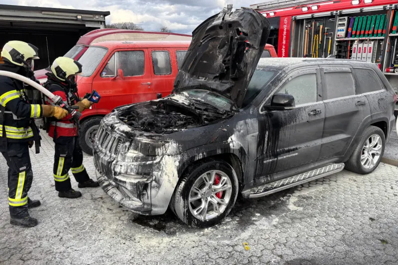 Amriswil TG – Parkiertes Auto in Brand geraten