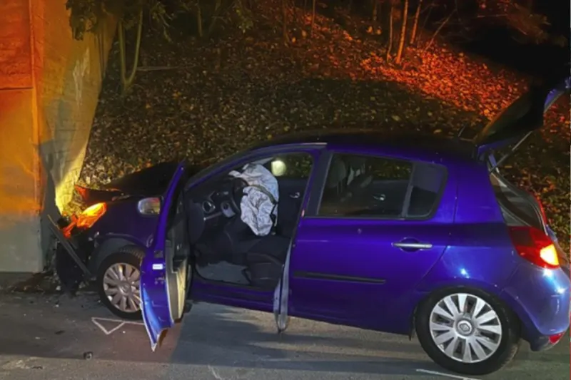 Unfall in Kägiswil OW – Lenker prallt gegen Autobahnunterführung