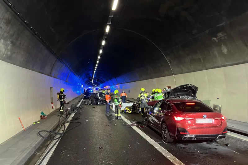 A15 Eschenbach SG – Erneuter Unfall mit fünf Verletzten im Balmenraintunnel