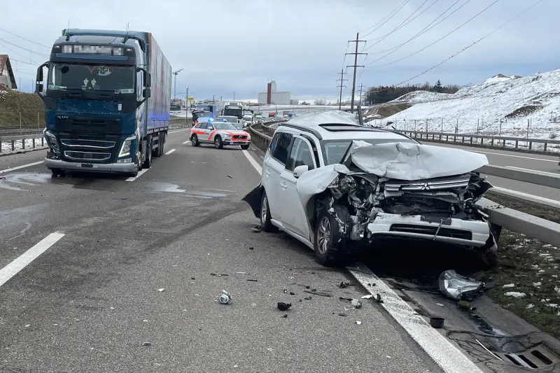 Sirnach TG - A1 nach Unfall gesperrt