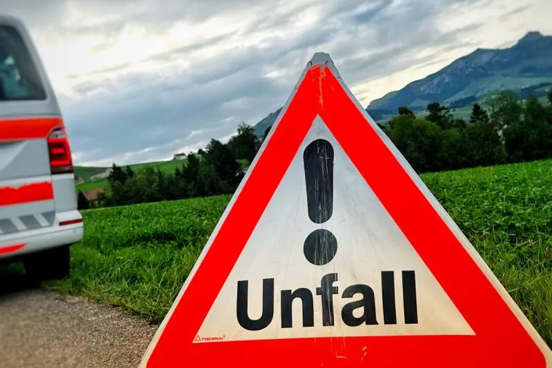 Dagmersellen LU – Unfall zwischen Motorrad und E-Bike