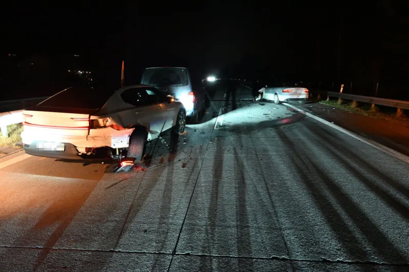 Sennwald SG – Vier Fahrzeuge in Unfall auf der A13 verwickelt
