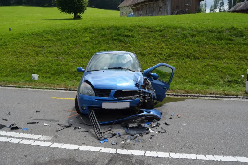 Hundwil AR – Kollision zwischen zwei Fahrzeugen