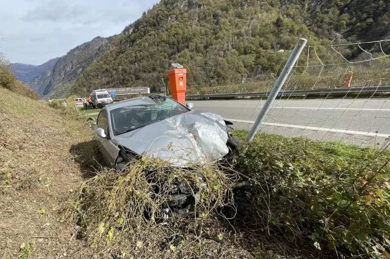 Lostallo GR – Ablenkung führt zu Selbstunfall auf der A13