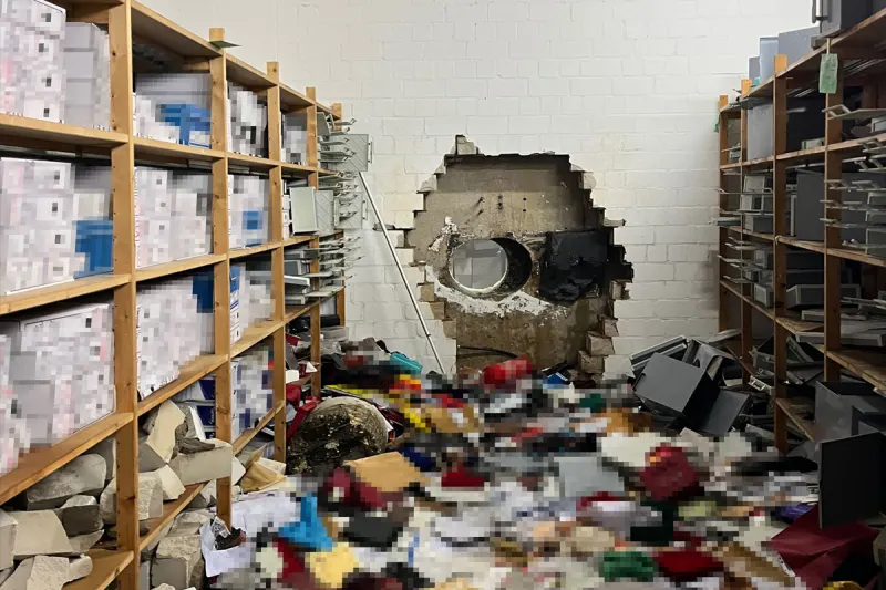 Gelsenkirchen – Hotline für Geschädigte nach Sparkassen-Einbruch