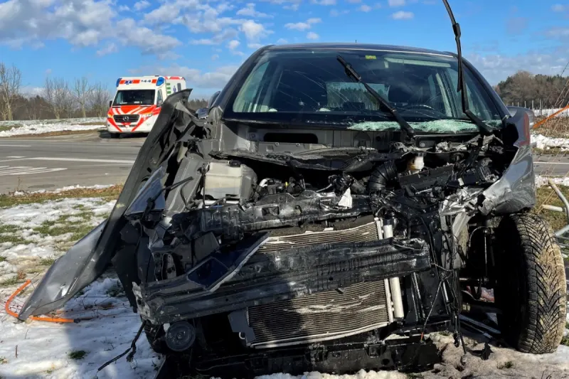 Klarsreuti TG - Heftige Kollision auf Kreuzung