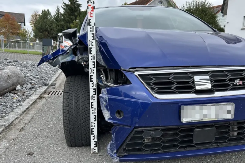 Gossau SG – Alkoholisierte Lenkerin verursacht Unfall