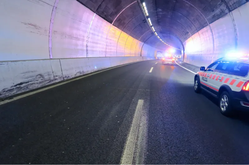 Filzbach GL - Verkehrsunfall auf der Autobahn A3 