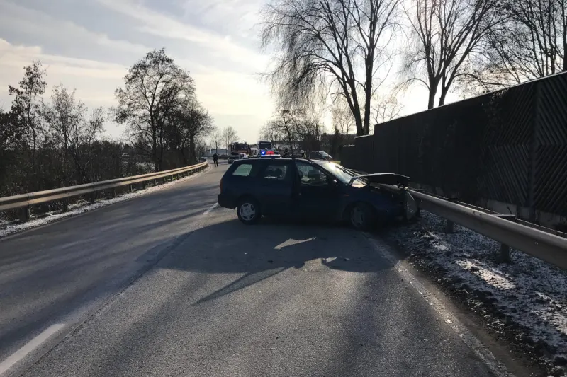 B9 Guntersblum – Unfall mit zwei Verletzten