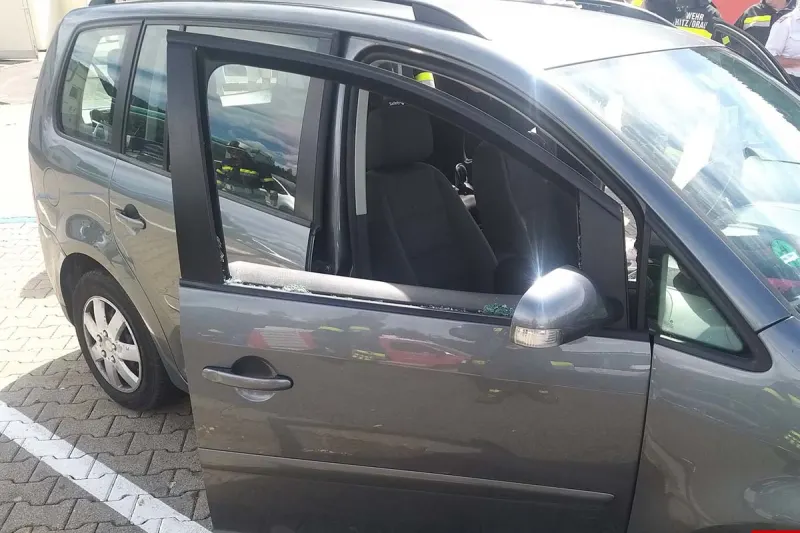 Freistritz an der Drau - Kleinkind vor dem Hitzetod im Auto gerettet!