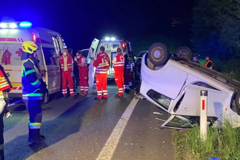 A2 Griffen – Nach Kollision überschlagen