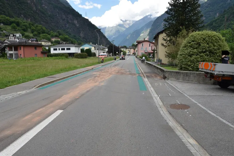 Lostallo GR – Mit Motorrad in Gartenmauer gekracht