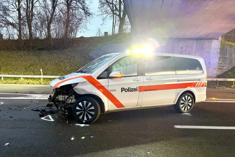 Münchwilen TG – Lenker übersieht Unfallstelle und prallt in Polizeifahrzeug