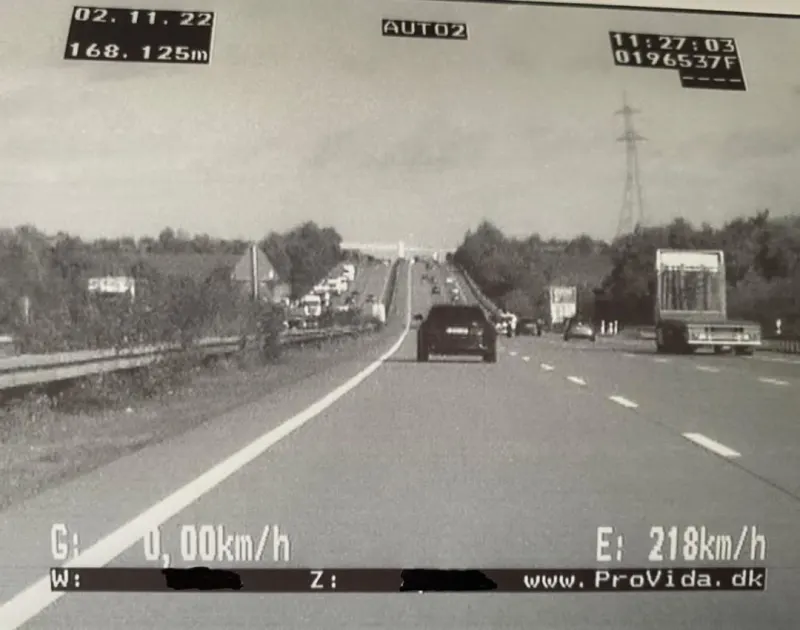 A9 Eisenberg Richtung Berlin – Autobahnpolizei stoppt Sportwagen mit über 200 km/h