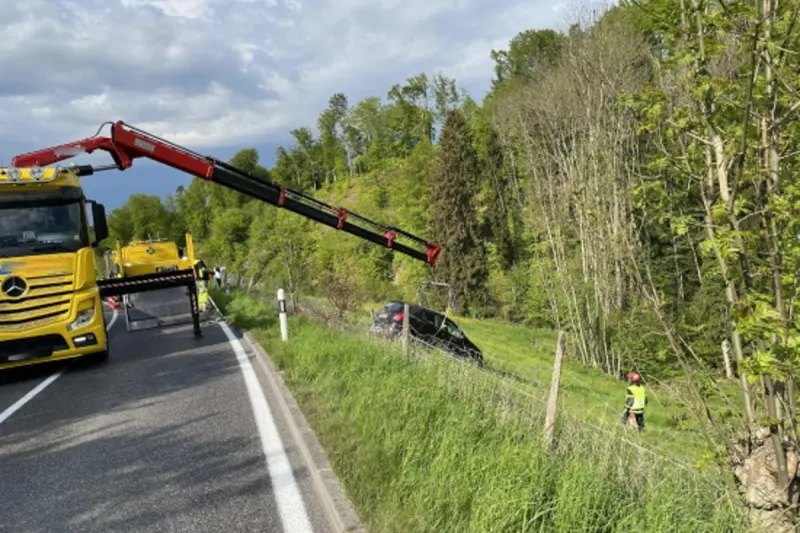 Courgeveaux FR - Drei Verletzte nach Verkehrsunfall