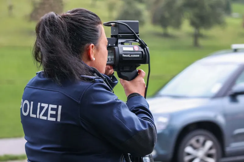 Wanzwil BE – Lieferwagen mit 101 km/h in 50er-Zone gemessen