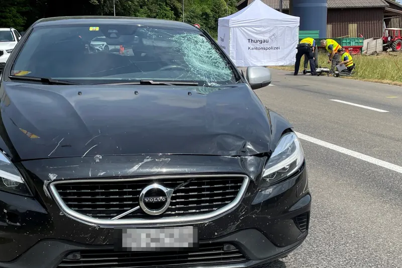 Tödlicher Verkehrsunfall in Busswil TG – E-Biker am Unfallort verstorben 