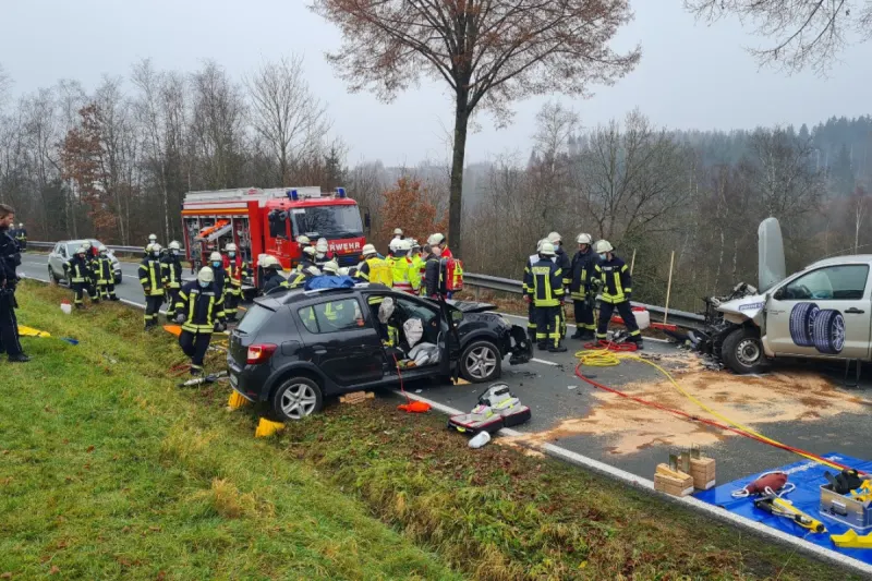 Ottfingen - Schwerer Verkehrsunfall am heutigen Dienstag