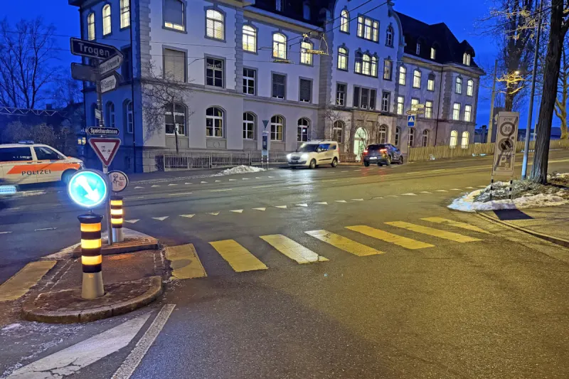 Unfall in St. Gallen – Auto erfasst Velofahrerin
