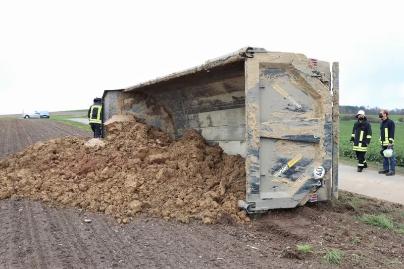 Borgentreich - Treckerfahrer bei Unfall verletzt 