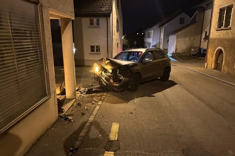Schinznach Dorf AG – Autofahrerin verunfallt betrunken 