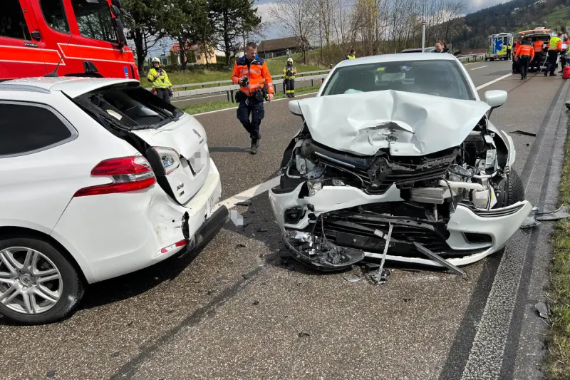 A1 Goldach SG – Autobahn nach mehreren Unfällen gesperrt