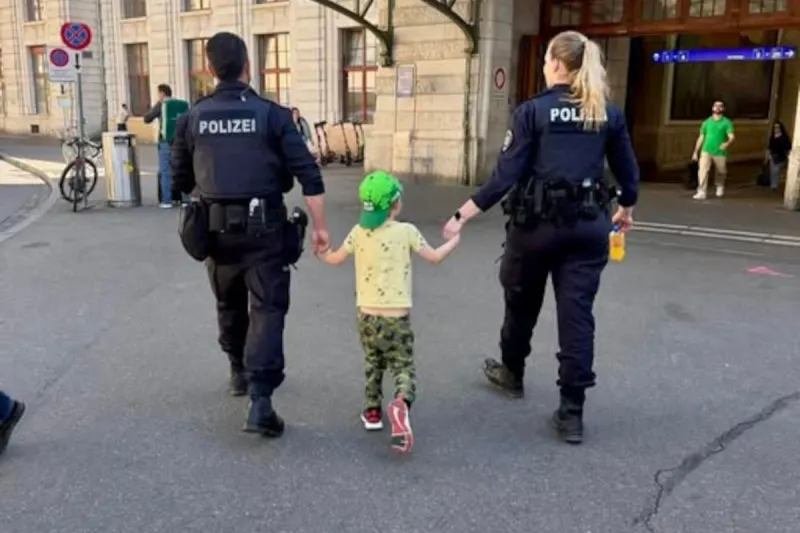 Basel – Dreijähriger fährt alleine mit Zug