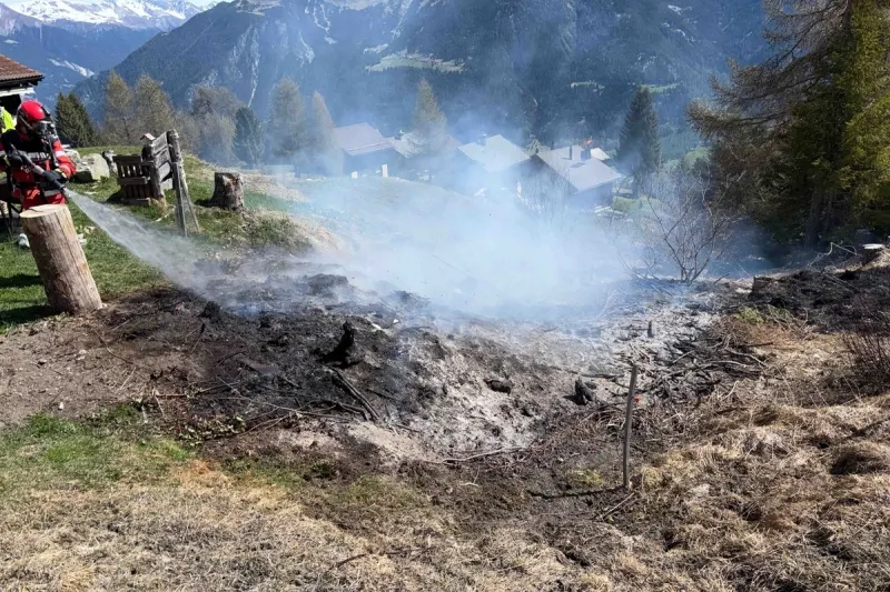 Surses GR – Flurbrand bei hoher Waldbrandgefahr