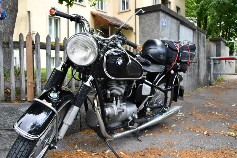 Chur GR – Motorradfahrer verletzt sich bei Selbstunfall