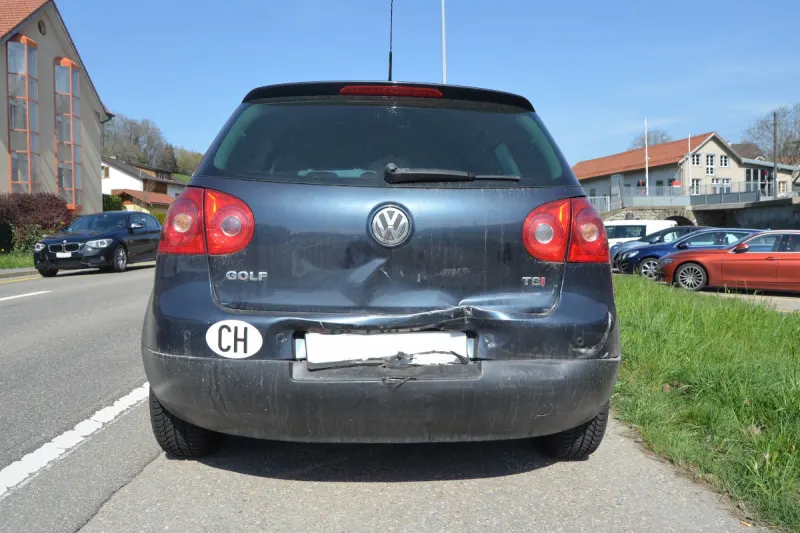 Herisau AR – Auffahrkollision am Bahnübergang
