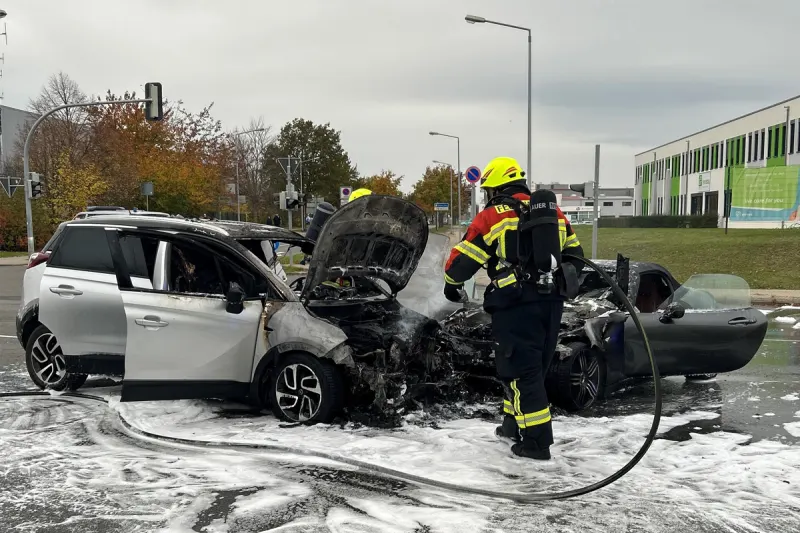 Arnstadt TH – Schwerer Unfall mit zwei Autos löst Fahrzeugbrand aus