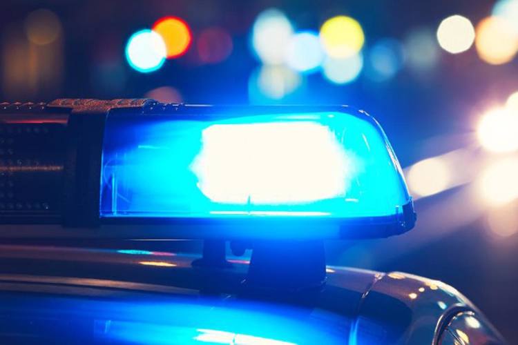 F-rth-BY-Radladerfahrer-zerst-rt-Juwelier-und-Imbiss-bei-Einbruch