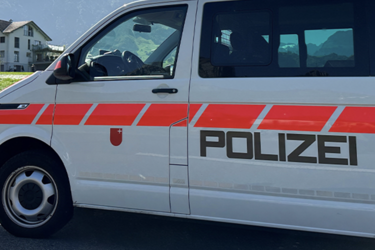 Ried im Muotathal SZ – Strasse nach Unfall gesperrt