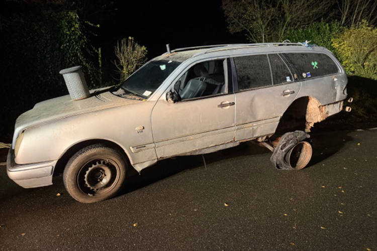 Ahneby-SH-17-J-hriger-ohne-F-hrerschein-mit-Mercedes-unterwegs