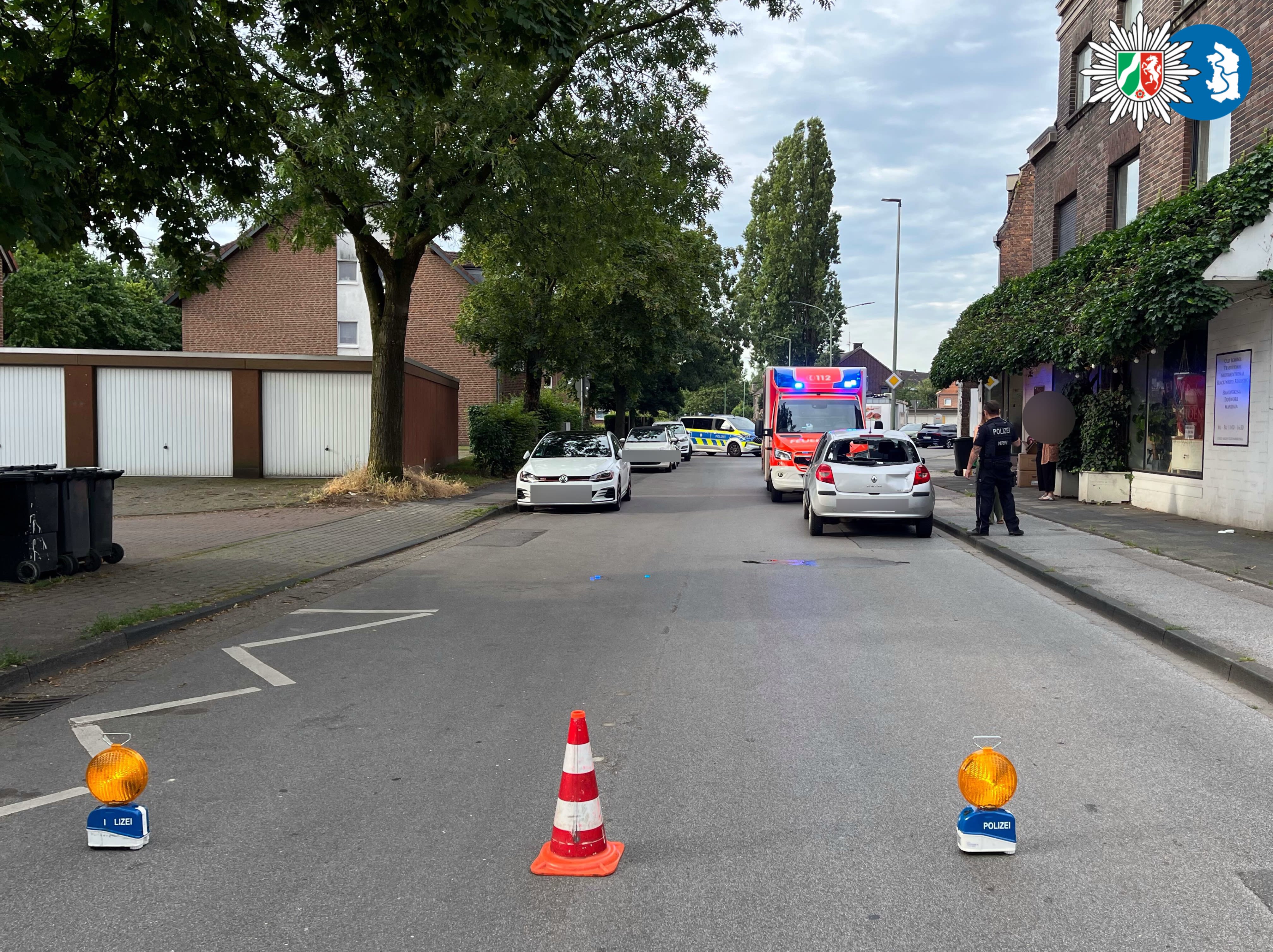 Duisburg-Pedelec-Fahrerin-bei-Auffahrunfall-schwer-verletzt