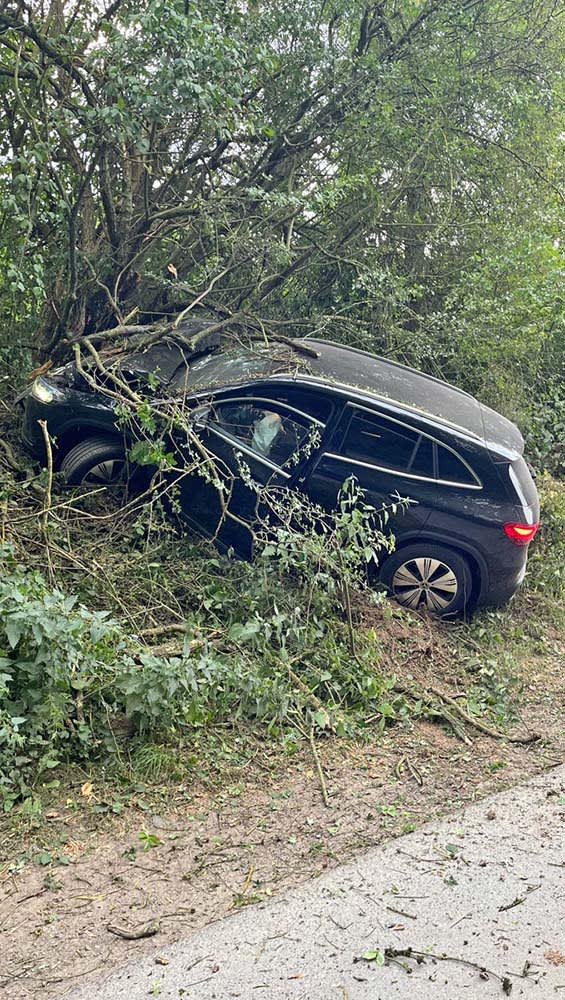 Pulheim-Betrunkener-Fahrer-verunfallt-bei-Flucht-vor-Polizei