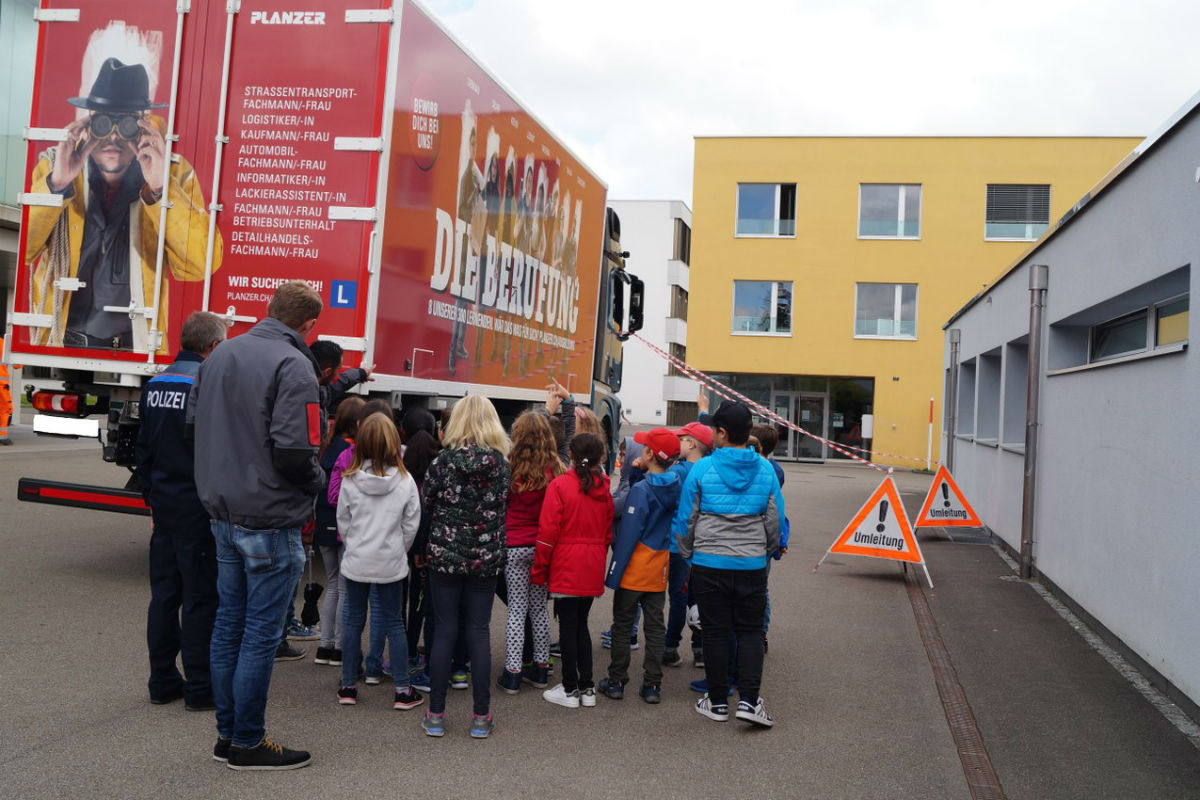 Steinhausen ZG - Toter Winkel erkennen und meiden