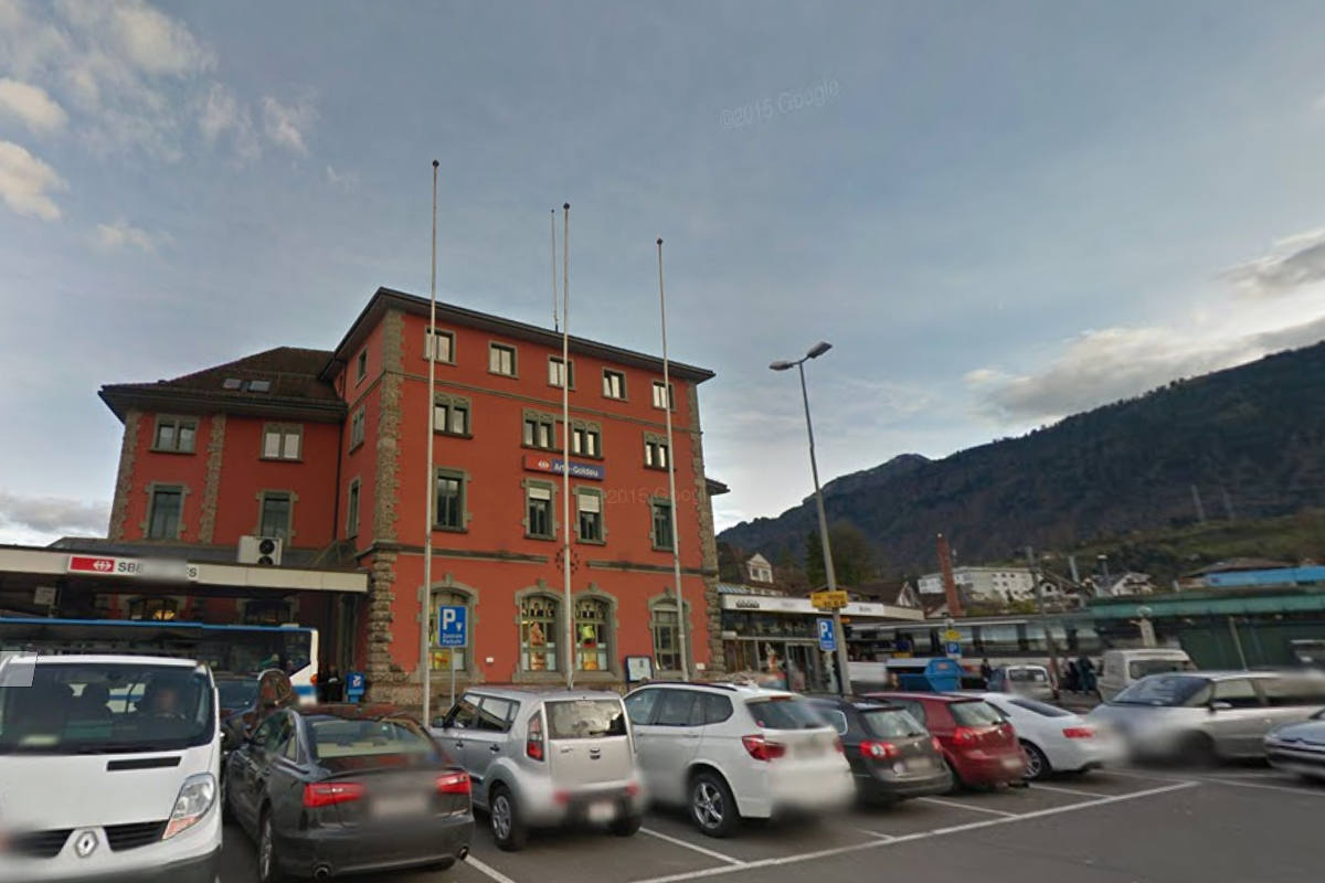 Goldau SZ - Verdächtigen nach Bombenalarm in Eurocity festgenommen