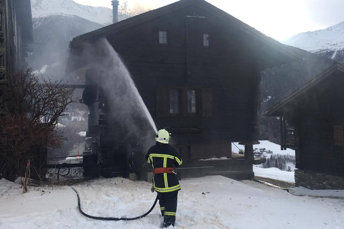 Bürchen VS - Brand eines Chalets