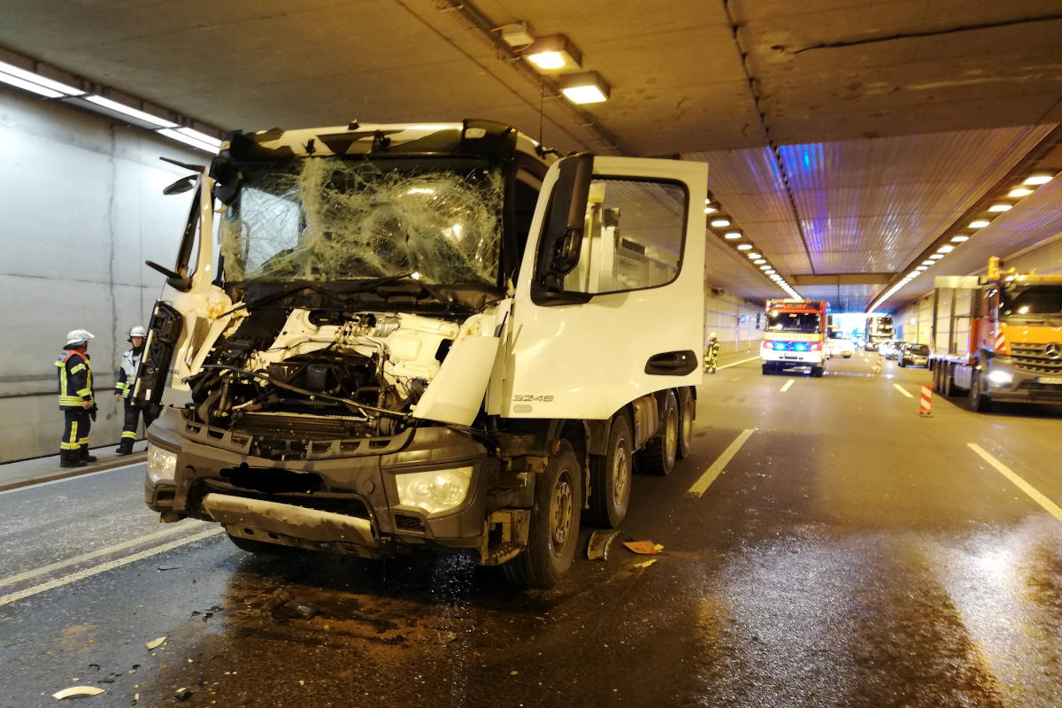 A60 Tunnel Mainz-Hechtsheim - LKW Unfall führt zu Behinderungen