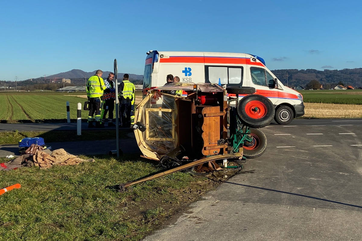 Lupfig AG - Sechs Verletzte bei Kutschenunfall