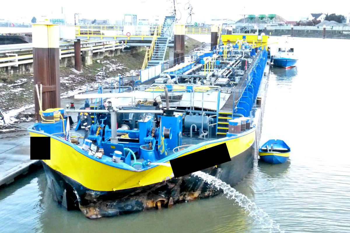 Biebesheim – Schwerer Schiffsunfall auf dem Rhein