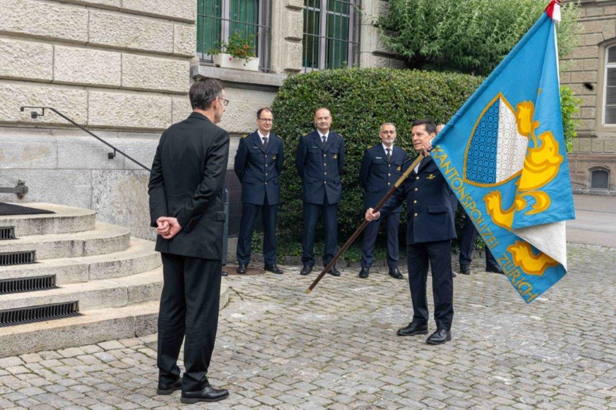 Kanton Zürich - Kommandoübergabe bei der Kantonspolizei