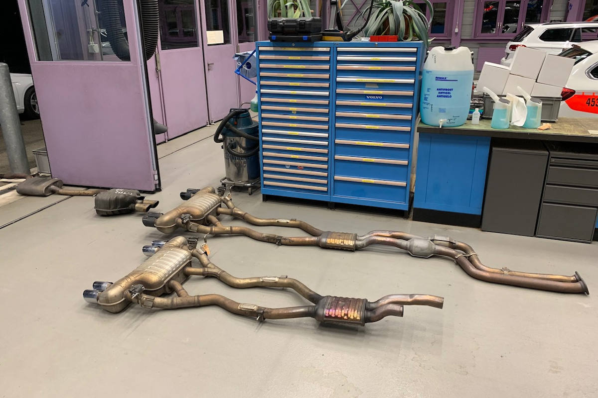 umgebaute Auspuffanlagen bei der Verkehrskontrolle in Bülach