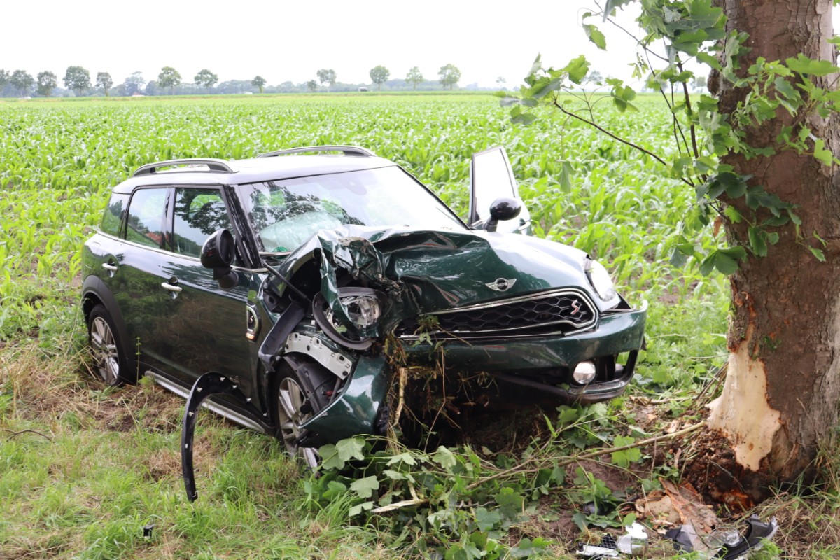 In Schiffdorf verunfallte heute ein Fahrer im Mini.