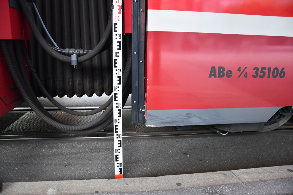 Der Schaden ist auch am Zug ersichtlich.